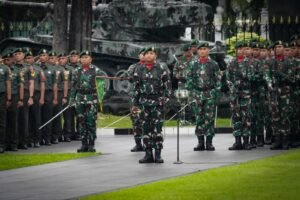 Kaskostrad Pimpin Upacara 17-an Bulan Januari di Makostrad