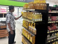 Polres Supiori Lakukan Pengecekan Stok dan Harga Minyak Goreng, Pasokan Dinilai Cukup