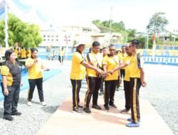 Jelang Peresmian, Personel Polda Papua Bersihkan dan Geladi Gedung Gereja Terang Bhara Daksa