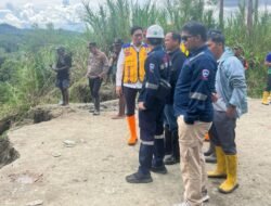 Polres Keerom dan Kementerian PUPR Tinjau Longsor di Jalur Trans Papua, Jalan Alternatif Segera Dibangun 