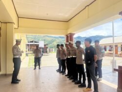 Hadir di Tengah Jemaat, Polisi Amankan Ibadah Minggu di Karubaga