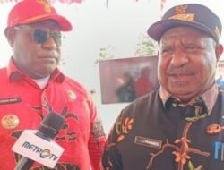 Wagub Papua Pegunungan Ajak Warga Hentikan Perang Suku dan Jaga Kedamaian
