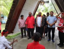 Wakili Kapolres Sarmi, Kabag Log Hadiri Perayaan HUT Pattimura ke-209 di Tafarewar Beach