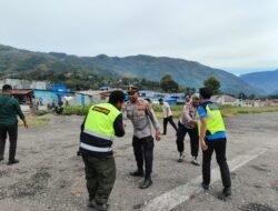 Senyum, Sapa, Salam: Regu Siaga I Polres Tolikara Hadir Jaga Kamtibmas di Kota Karubaga