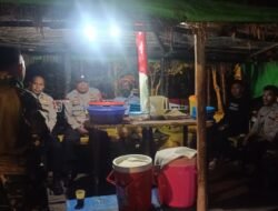 Pererat Sinergitas, Kapolsek Kelila Hadiri Silaturahmi Bersama Pos Satgas 521
