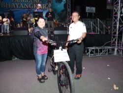 Panggung Prajurit Bhayangkara Meriahkan Hari Bhayangkara Ke-80, Perkuat Kebersamaan Keluarga Besar Polda Papua