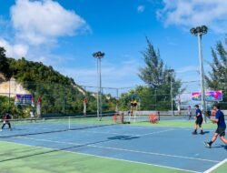 Semarak Hut Bhayangkara Ke-80, Persaingan Menuju Semifinal Turnamen Tenis Kapolda Papua Cup 2026 Semakin Ketat