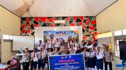 Sat Binmas Polres Sarmi Bekali Siswa Baru SMAN 1 Sarmi dengan Edukasi Hukum dan Bahaya Narkoba