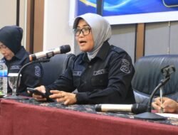 Asah Profesionalisme Wartawan Radio, Bid Humas Polda Papua Berbagi Teknik Konferensi Pers dan Door Stop