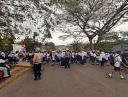 Satlantas Polres Boven Digoel Intensifkan Strong Point Siang, Wujudkan Keamanan Pelajar saat Jam Pulang Sekolah